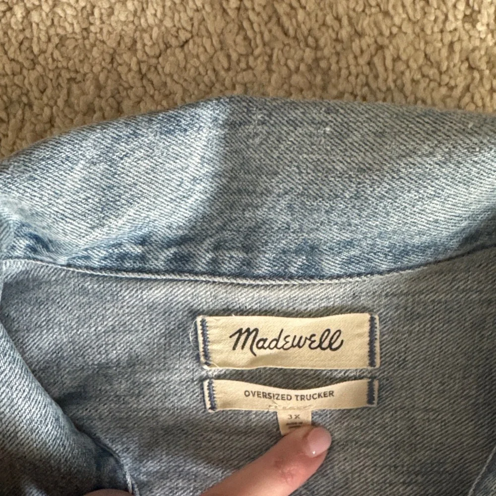 Madewell Light Blue Oversized Denim Trucker Jacket - Picture 2 of 3